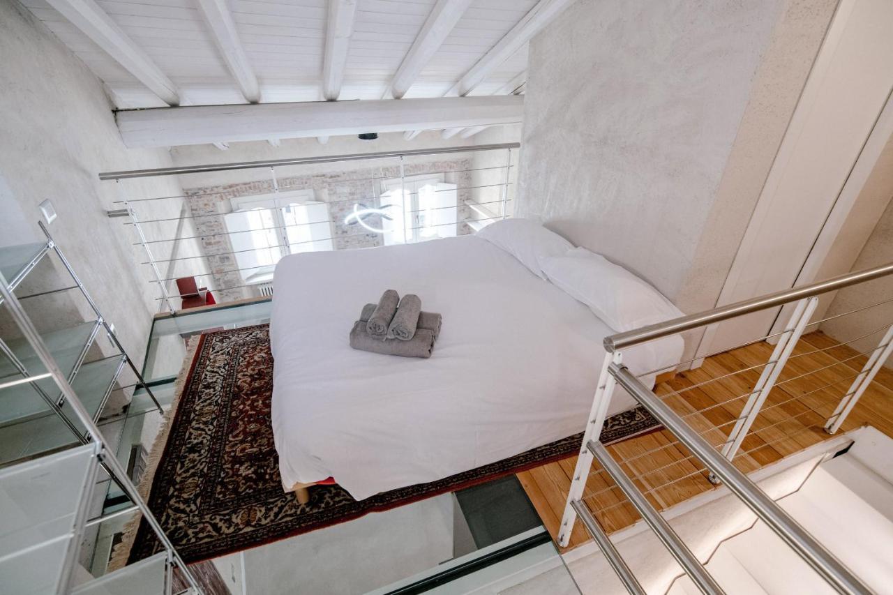 House Of Glass Cathedral View - The House Of Travelers Como Exterior foto