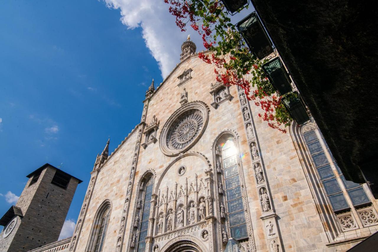 House Of Glass Cathedral View - The House Of Travelers Como Exterior foto